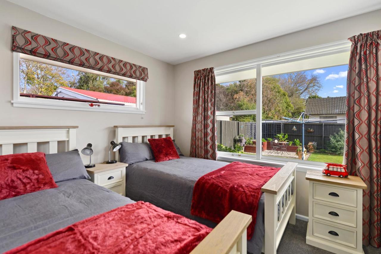 Leave Of Absence - Christchurch Holiday Home Exterior photo
