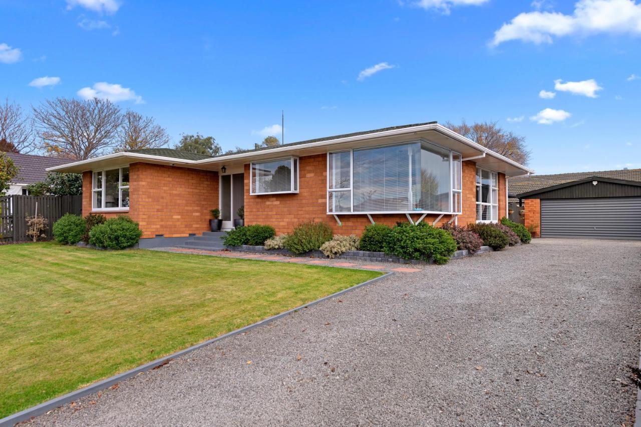 Leave Of Absence - Christchurch Holiday Home Exterior photo